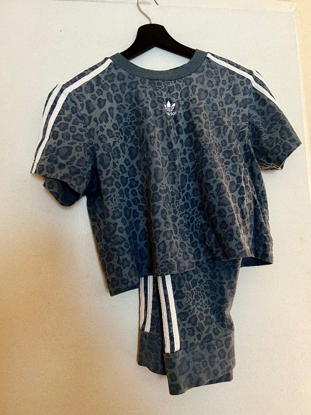 Women’s Adidas set - Picture 1 of 5